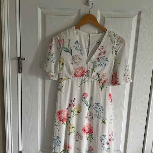 Twisted Wunder Maternity Floral Print Dress NWT - Picture 3 of 10